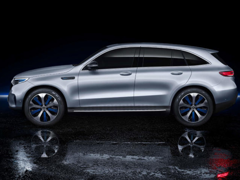 مرسيدس-بنز تسرّع عجلة الحلول الرقمية من خلال نظام “Mercedes me connect”